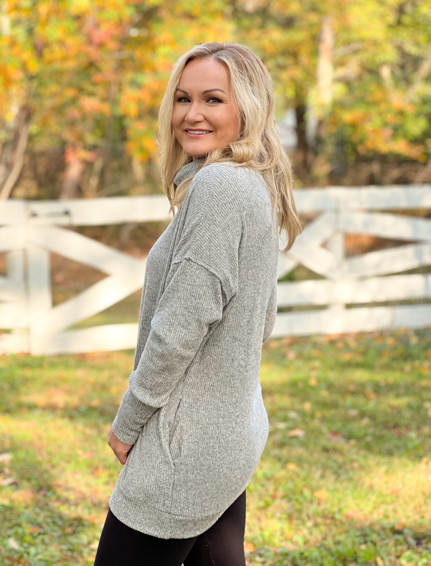 FINAL SALE - Ribbed Tunic Turtleneck Top (S-3X)