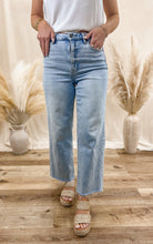 Load image into Gallery viewer, Hidden Jeans- Nori Light Wash Wide Leg Crop